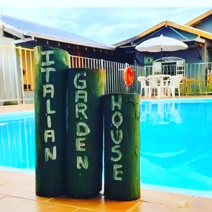 Pousada e Hotel Italian Garden House Campo Grande  Bagian luar foto